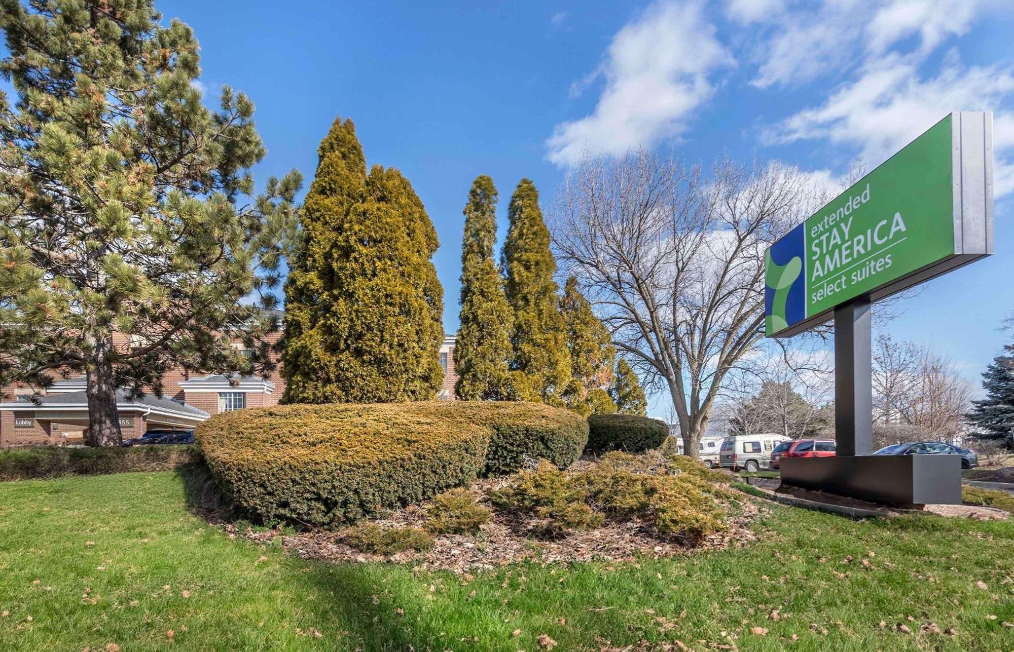 Extended Stay America Select Suites - Chicago - Westmont - Oak Brook Екстериор снимка