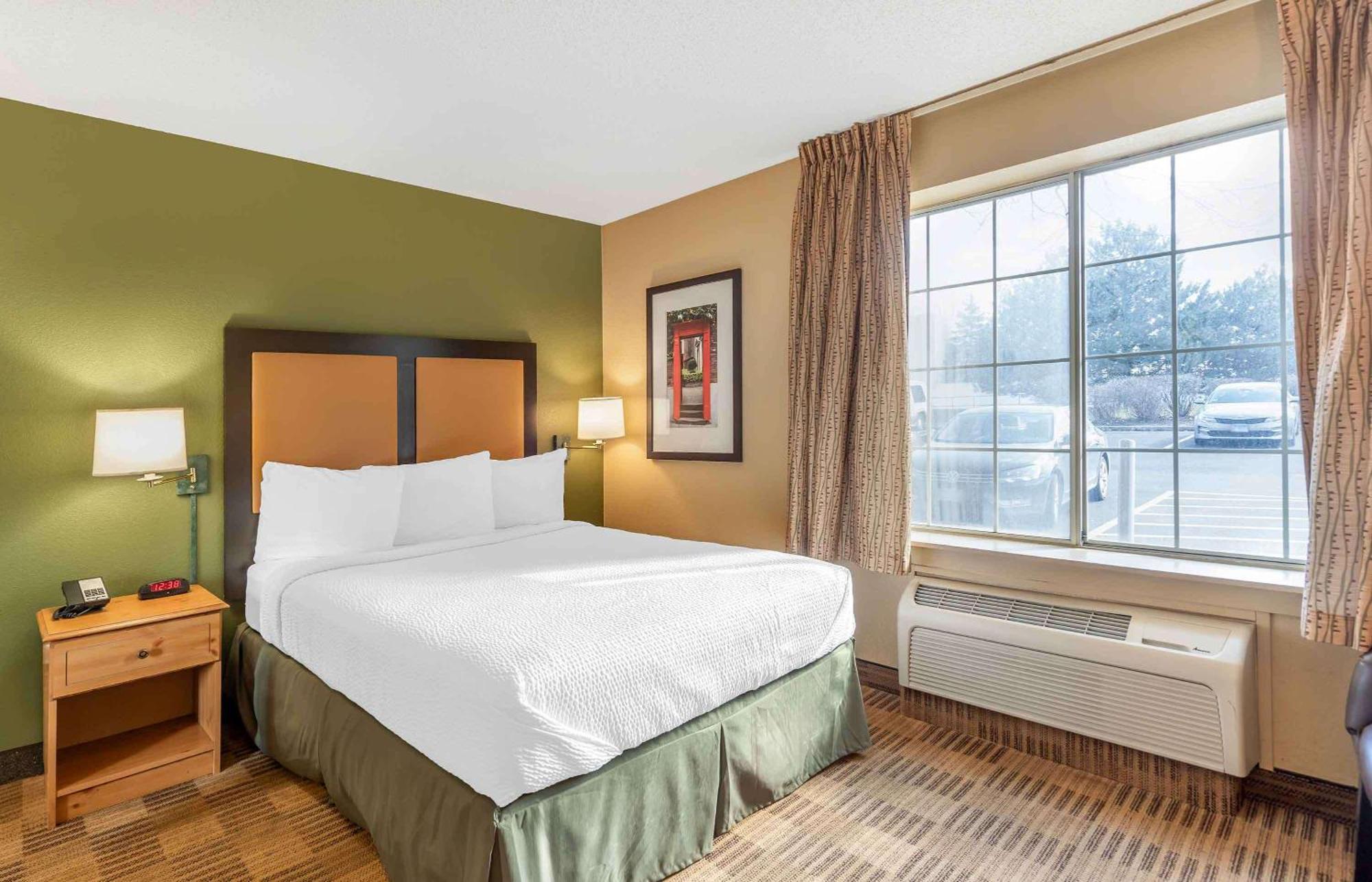 Extended Stay America Select Suites - Chicago - Westmont - Oak Brook Екстериор снимка