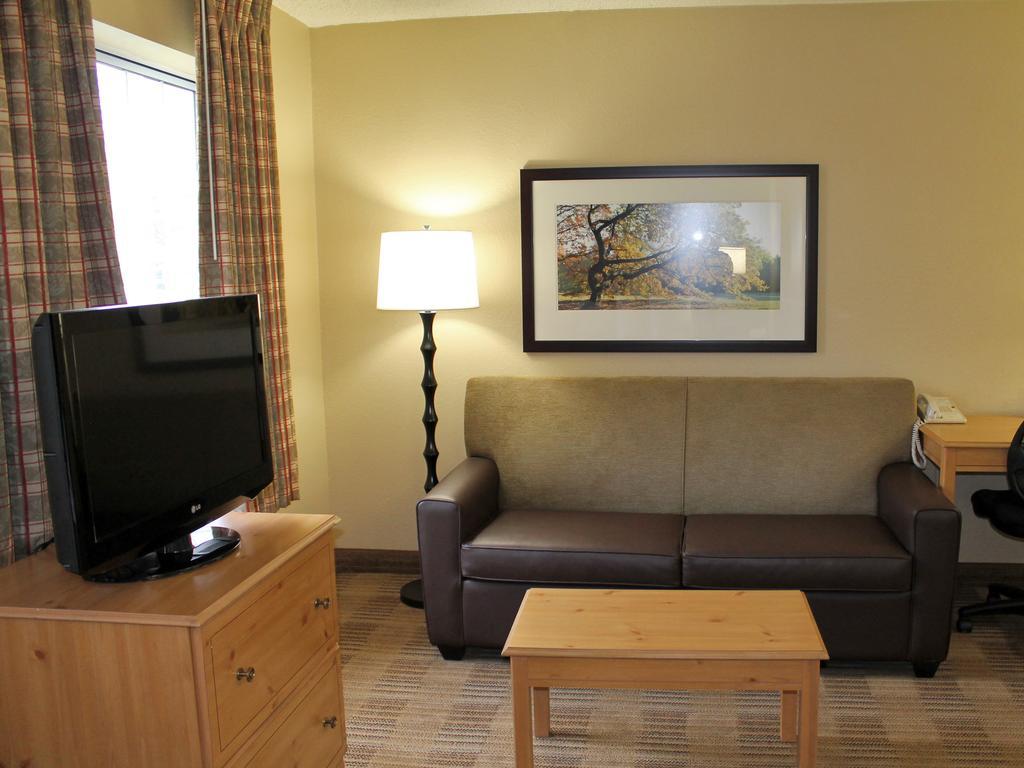 Extended Stay America Select Suites - Chicago - Westmont - Oak Brook Екстериор снимка